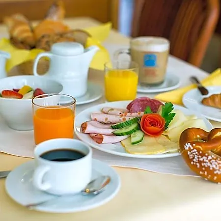 Apart Otel Apartmenthaus Gass 4*